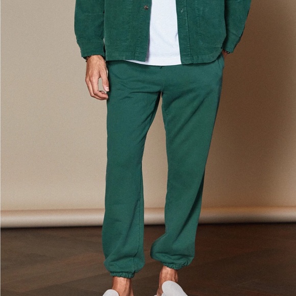 Yellow Label Co. matching set- crew neck and sweatpants in green - Picture 11 of 11